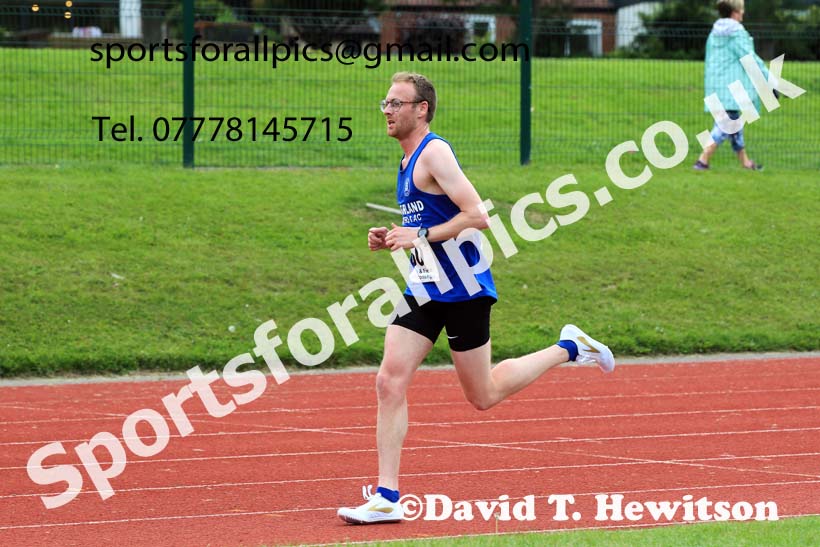 North Eastern 10000 metres, Whitley Bay. Photo: David T. Hewitson/Sports for All Pics